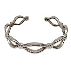 Ariva Sterling Silver Lattice Hinged Cuff Bracelet